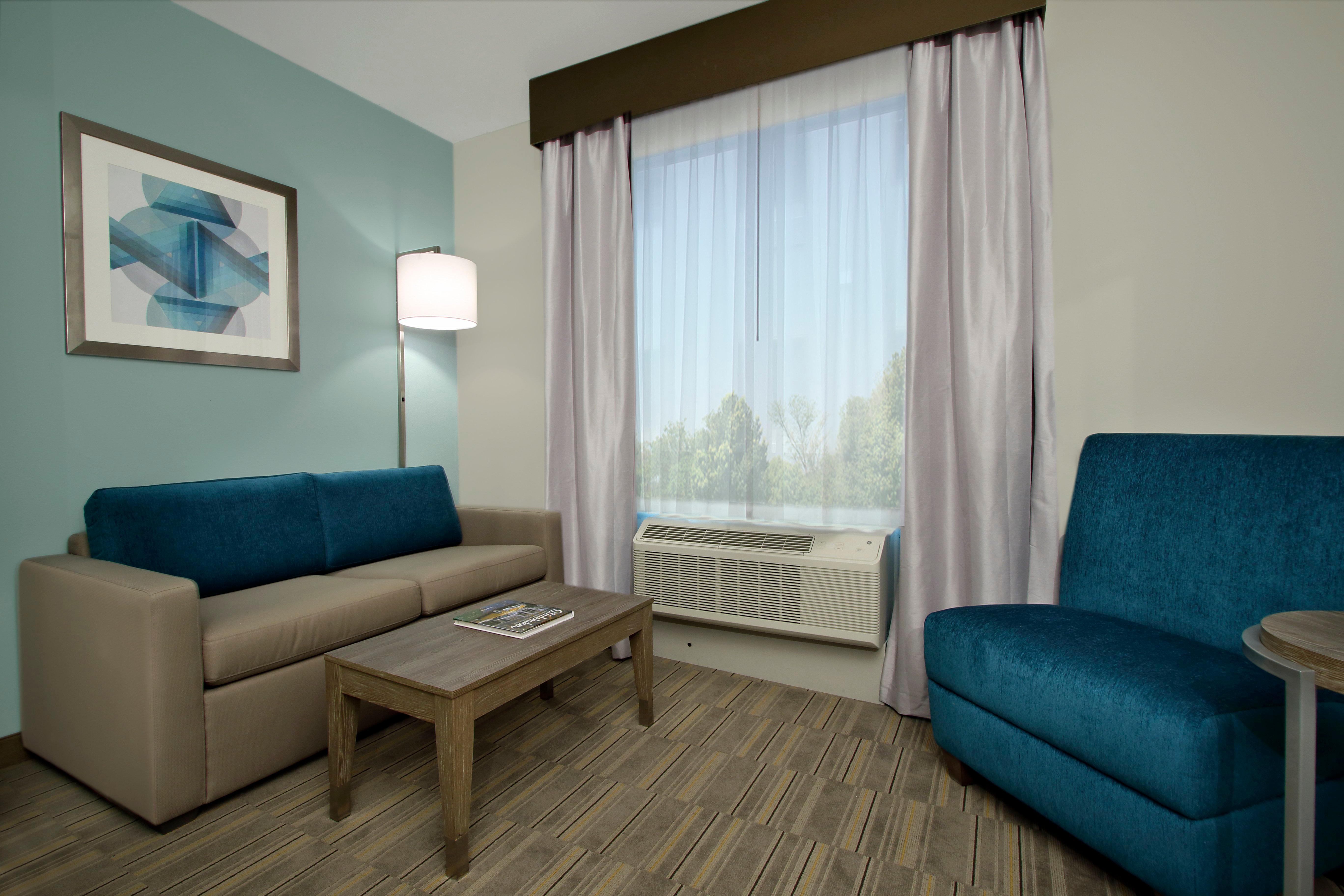 Holiday Inn Express & Suites - Lake Charles South Casino Area By Ihg Экстерьер фото
